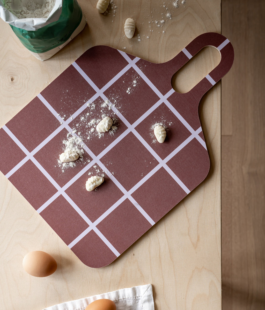 Ruudut & Raidat Chop & Serve -leikkuu-/tarjoilulauta ruskea/beige 30x44cm