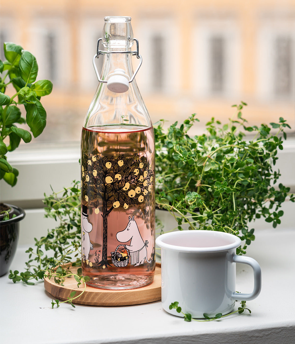 Muumi lasipullo Omenat 1L